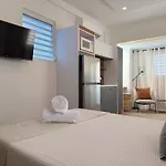 Amazing Group Home Near Beach, Nightlife For 18