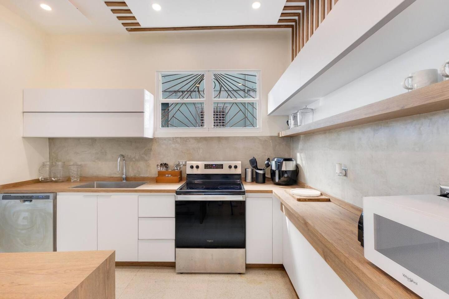 Amazing Group Near Beach, Nightlife For 18 Villa San Juan