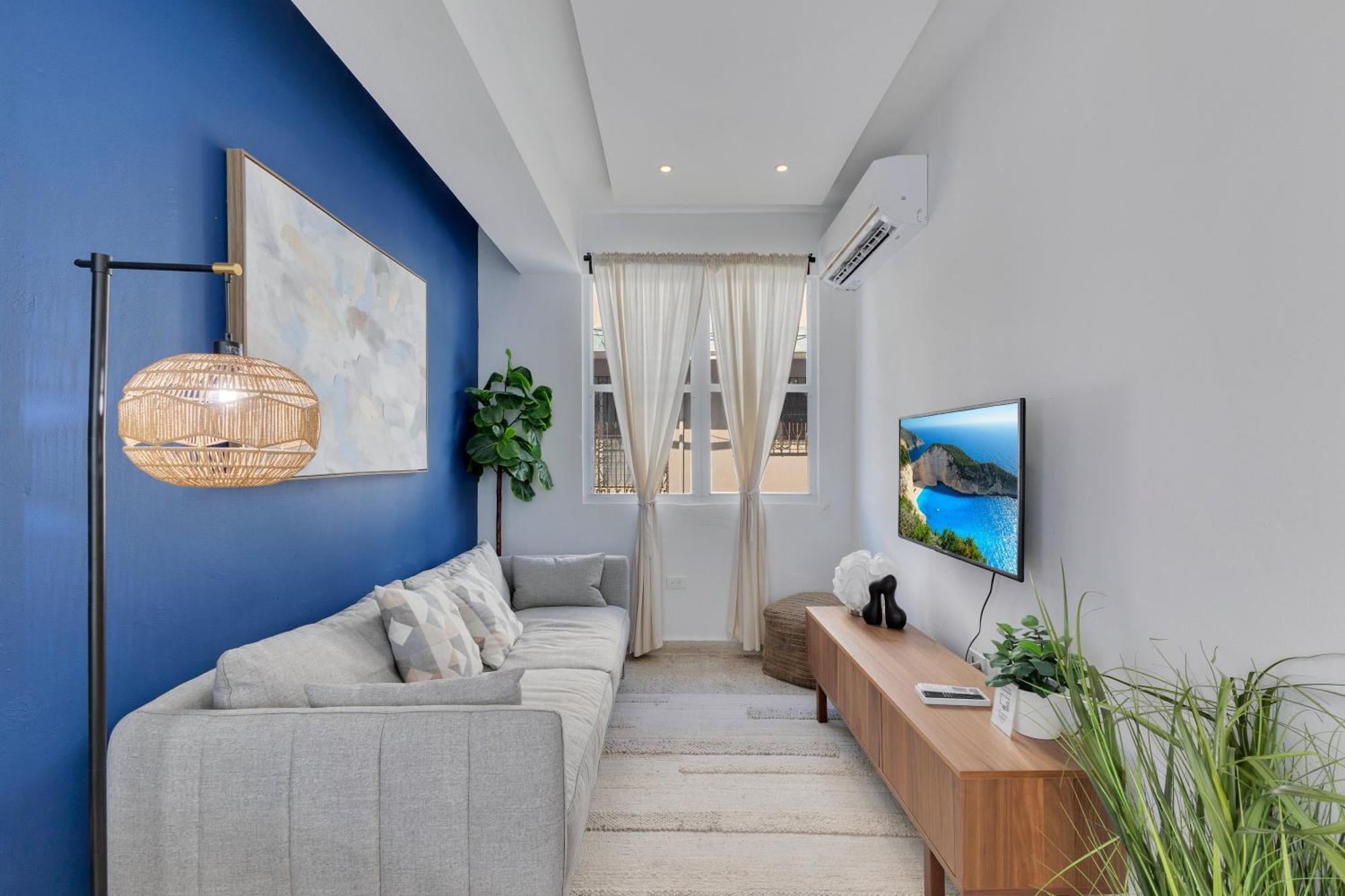 Villa Amazing Group Near Beach, Nightlife For 18 *