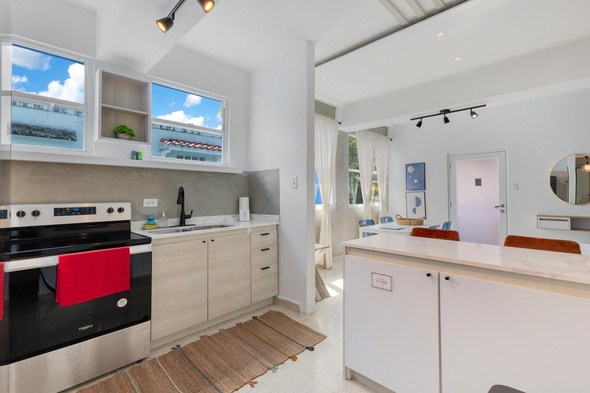 Amazing Group Near Beach, Nightlife For 18 Villa *